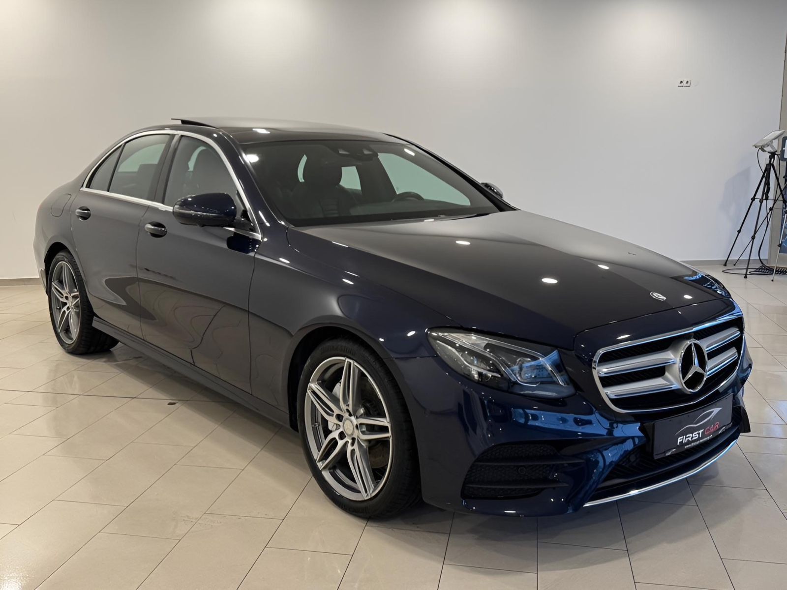 Mercedes-Benz E 220 d AMG-Line|PANO|HUD|360|WIDESCREEN|BURM|ME foto 5
