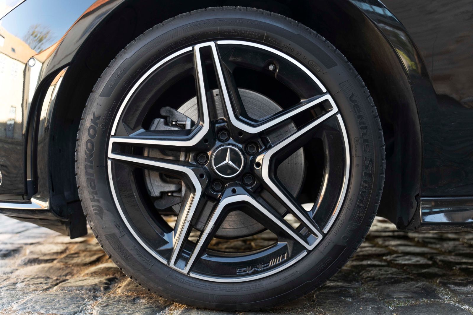 Fahrzeugabbildung Mercedes-Benz CLA 250e Shooting Brake AMG-LINE LED KAM 8FACH