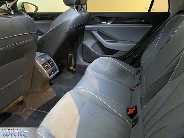 Passat Variant 1.5 e TSI DSG Business NAVI KLIMA