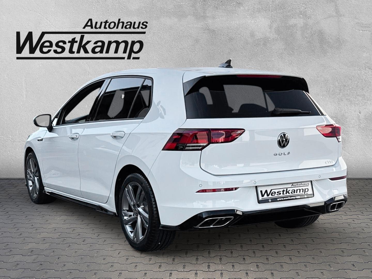 Volkswagen Golf VIII R-Line -Line 1,5 eTSI DSG Kamera Navi 