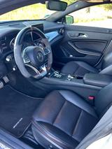 Mercedes-Benz CLA 45 AMG Shooting Brake CLA 45 AMG SPEEDSH... - Mercedes-Benz CLA 45 AMG Shooting Brake aus 2016