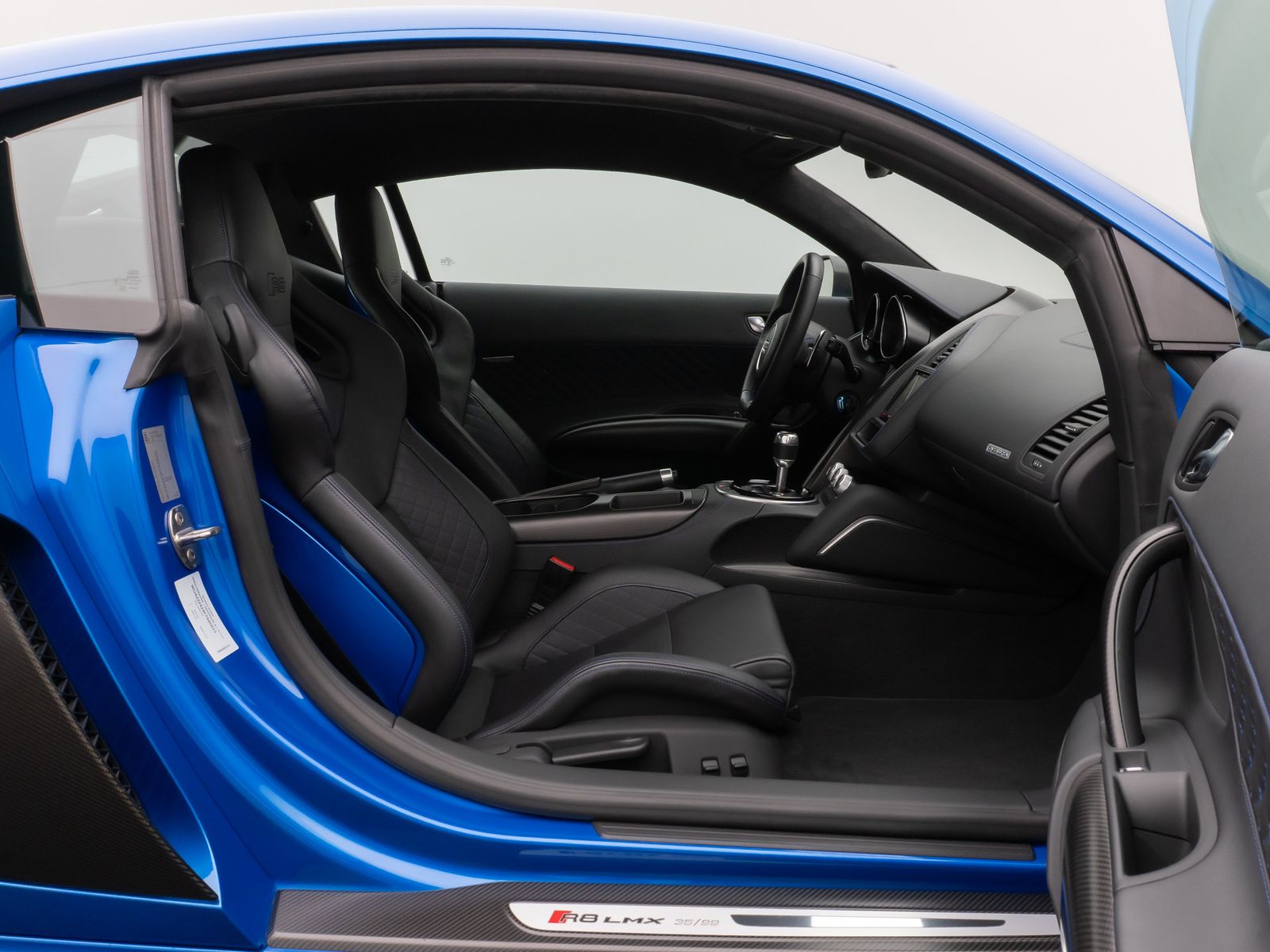 Fahrzeugabbildung Audi R8 Coupe 5.2 FSI LMX Sonderedition 1 OF 99 Laser