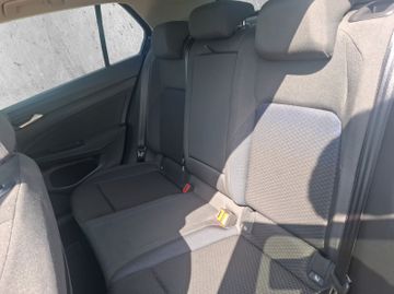 Volkswagen Golf VIII United 1.0 TSI KeyLess+LED+Navi+SHZ