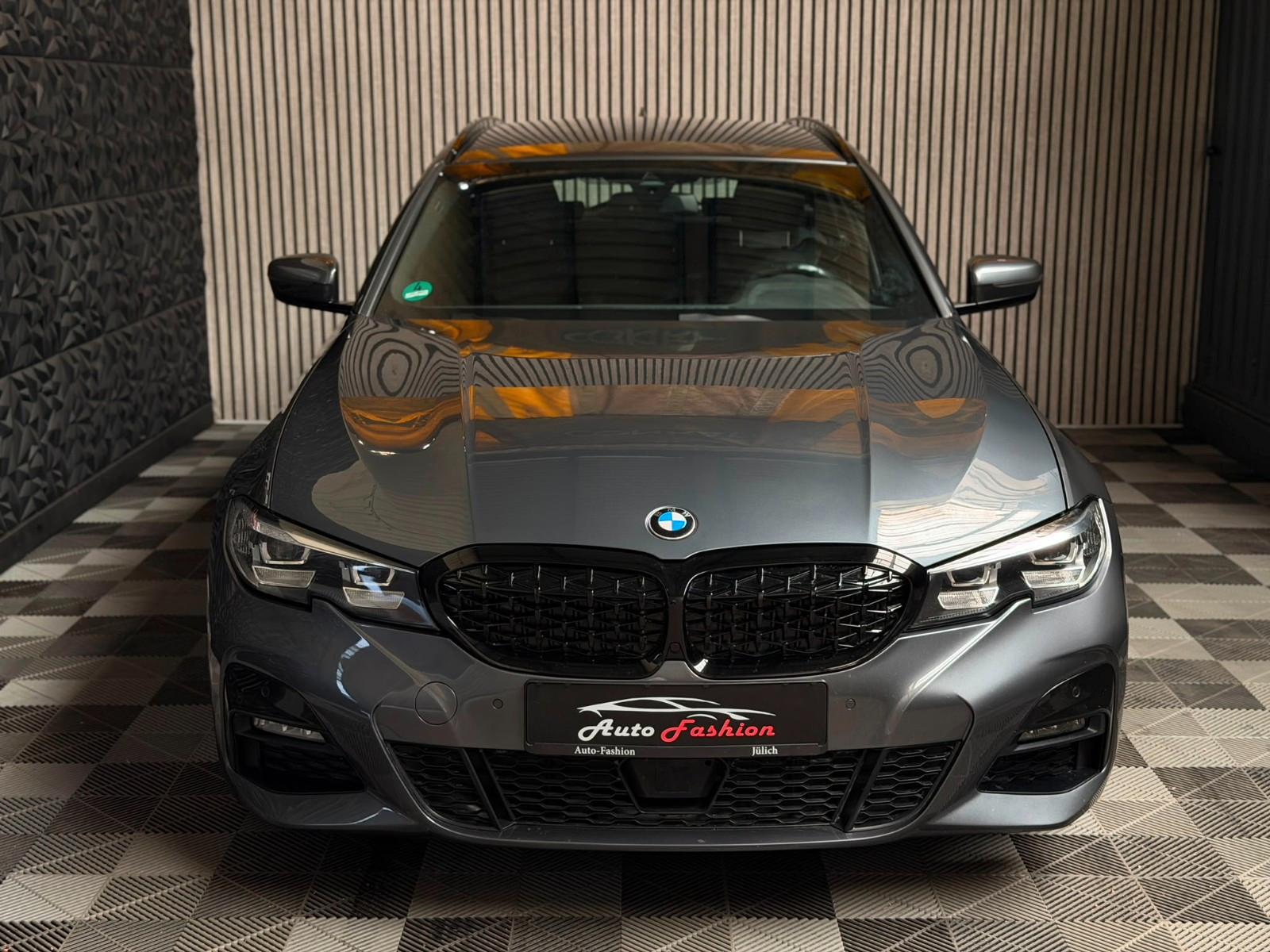 BMW 330i Touring M-Paket