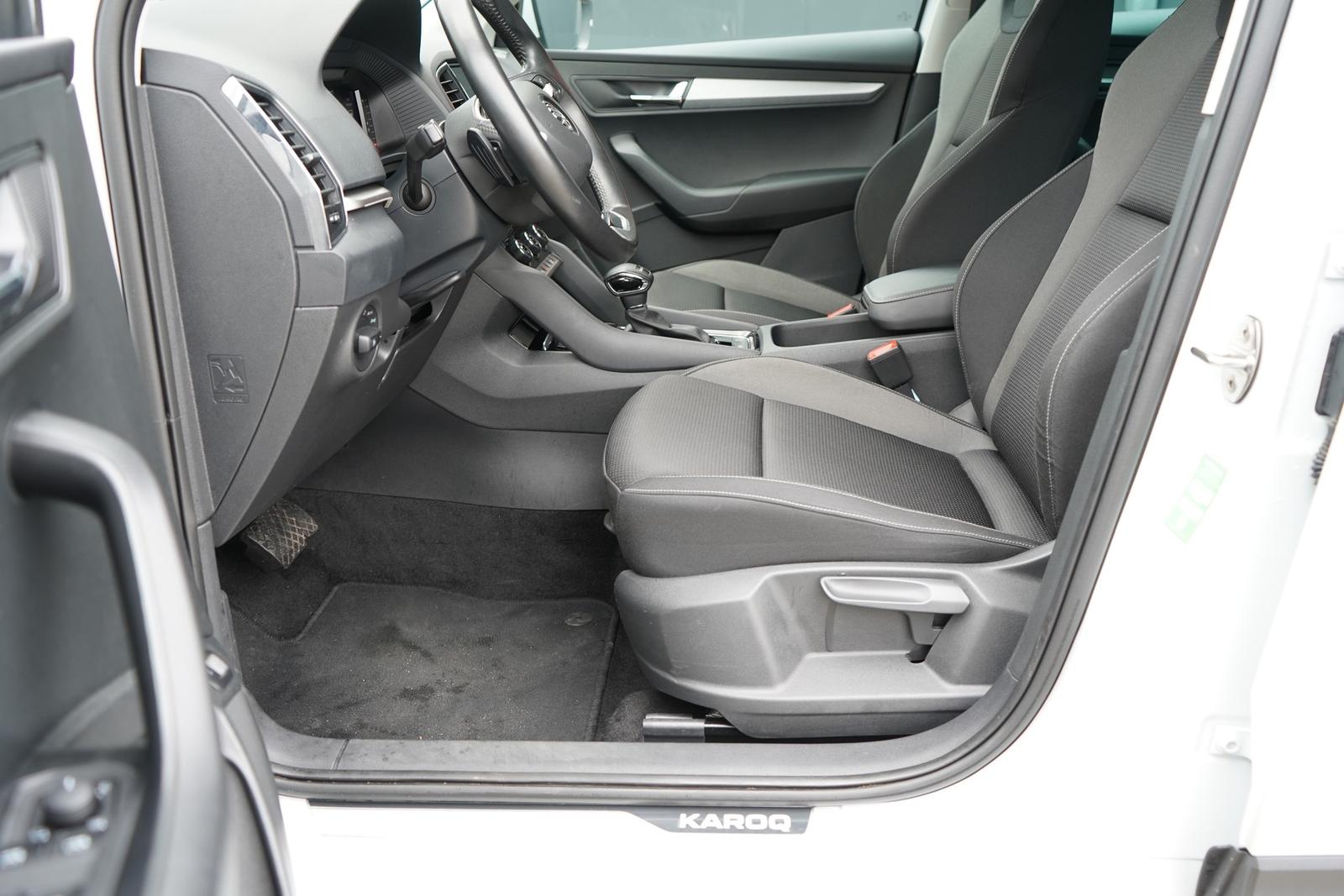 Skoda Karoq 1.5 TSI Tour DSG LED Navi Kamera PDC DAB