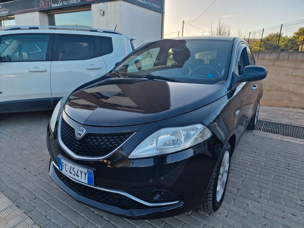 Image of Lancia Ypsilon