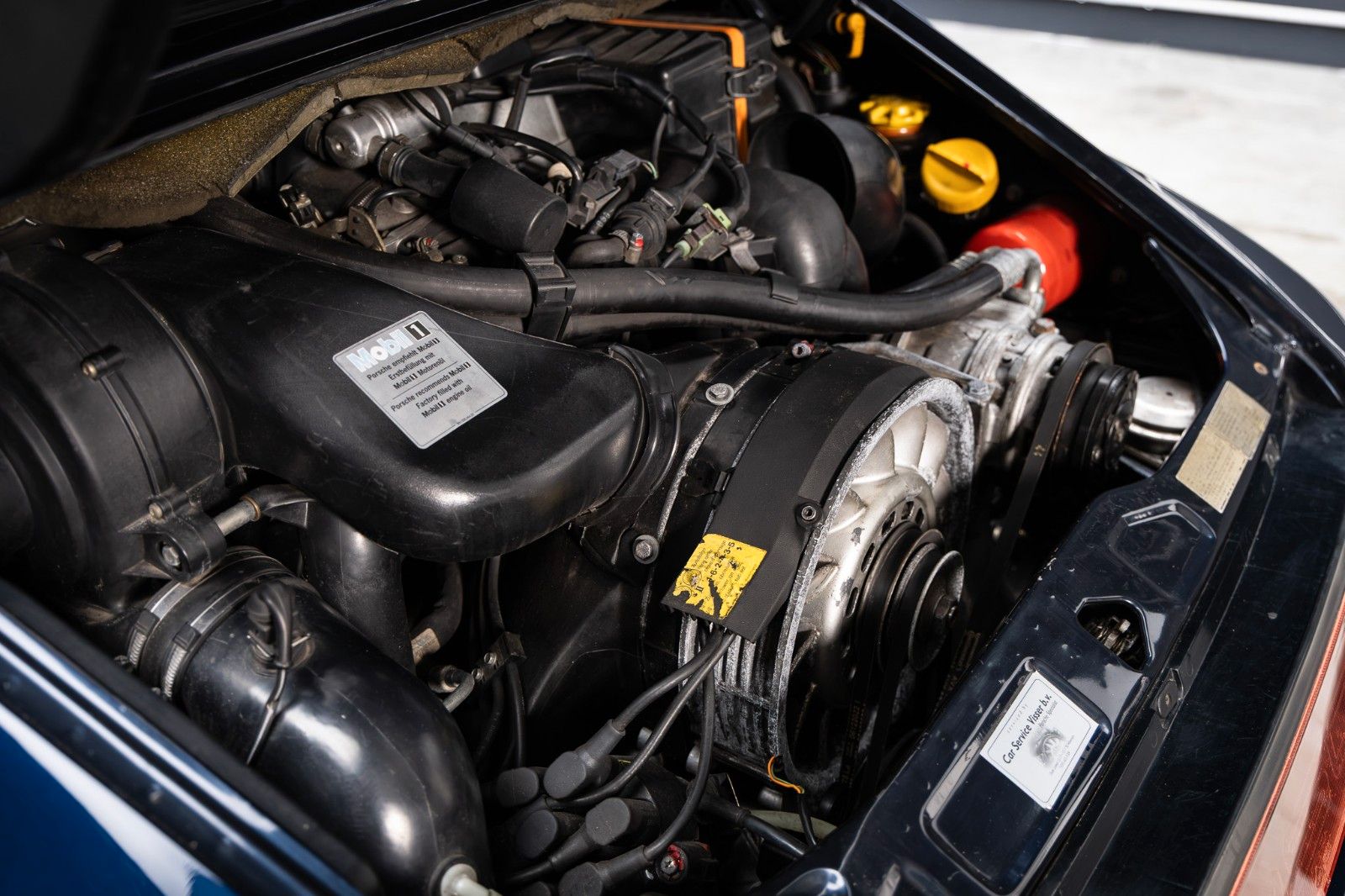 Fahrzeugabbildung Porsche 964 Carrera 2 Coupé + Schalter + H-Kennz.
