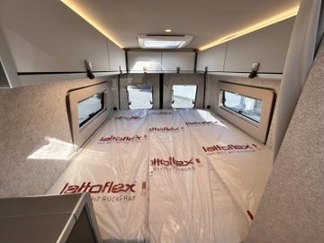 HYMER ERIBA HYMERCAR Grand Canyon S 700 4x4 CLESANA Autarkie AHK VOLL