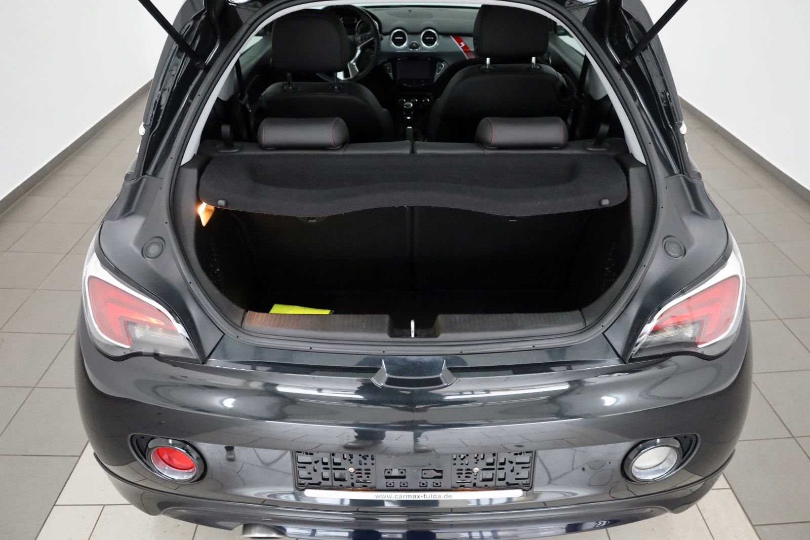 Fahrzeugabbildung Opel Adam S OPC Performance T.Leder,8 fach bereift
