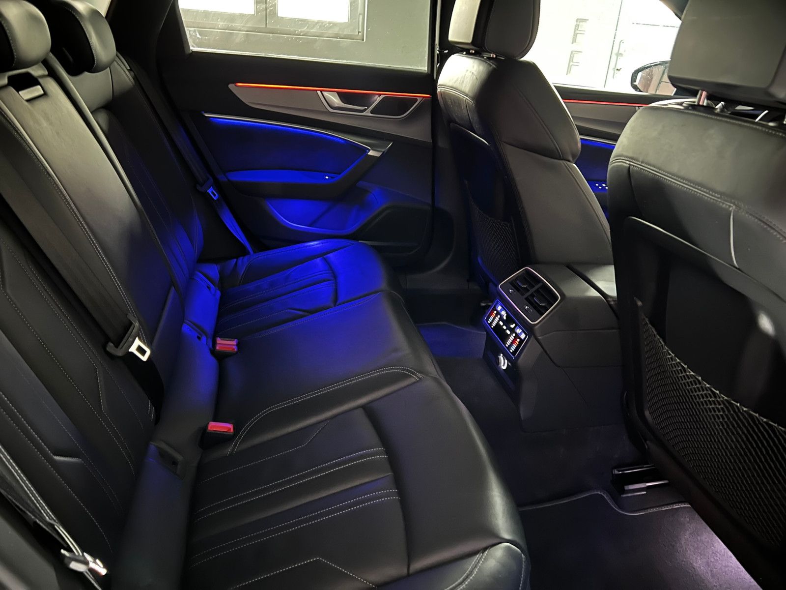 Fahrzeugabbildung Audi A6 Avant 50 TDI Quattro S-LINE/HDMATRIX/AHK/AMBI