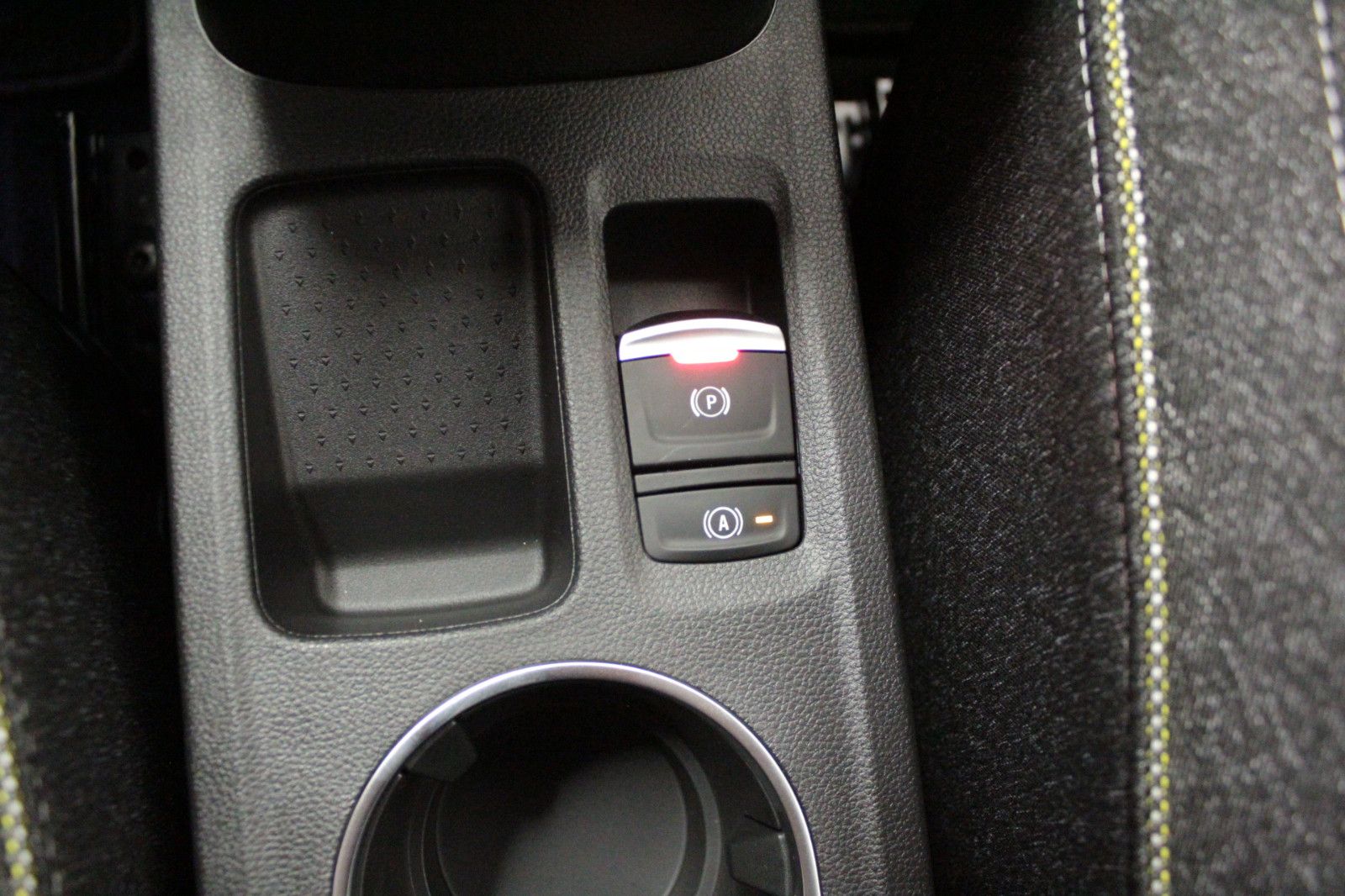 Fahrzeugabbildung Renault Captur Mild Hybrid 160 EDC Techno*Open R-Link*