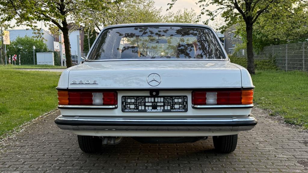 Mercedes-Benz 280