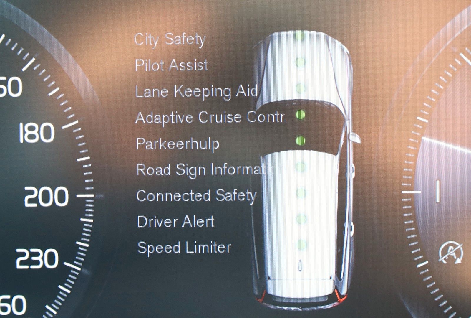 Fahrzeugabbildung Volvo V60 Kombi Momentum Pro Navi,LED,SH,360°,AppleCar