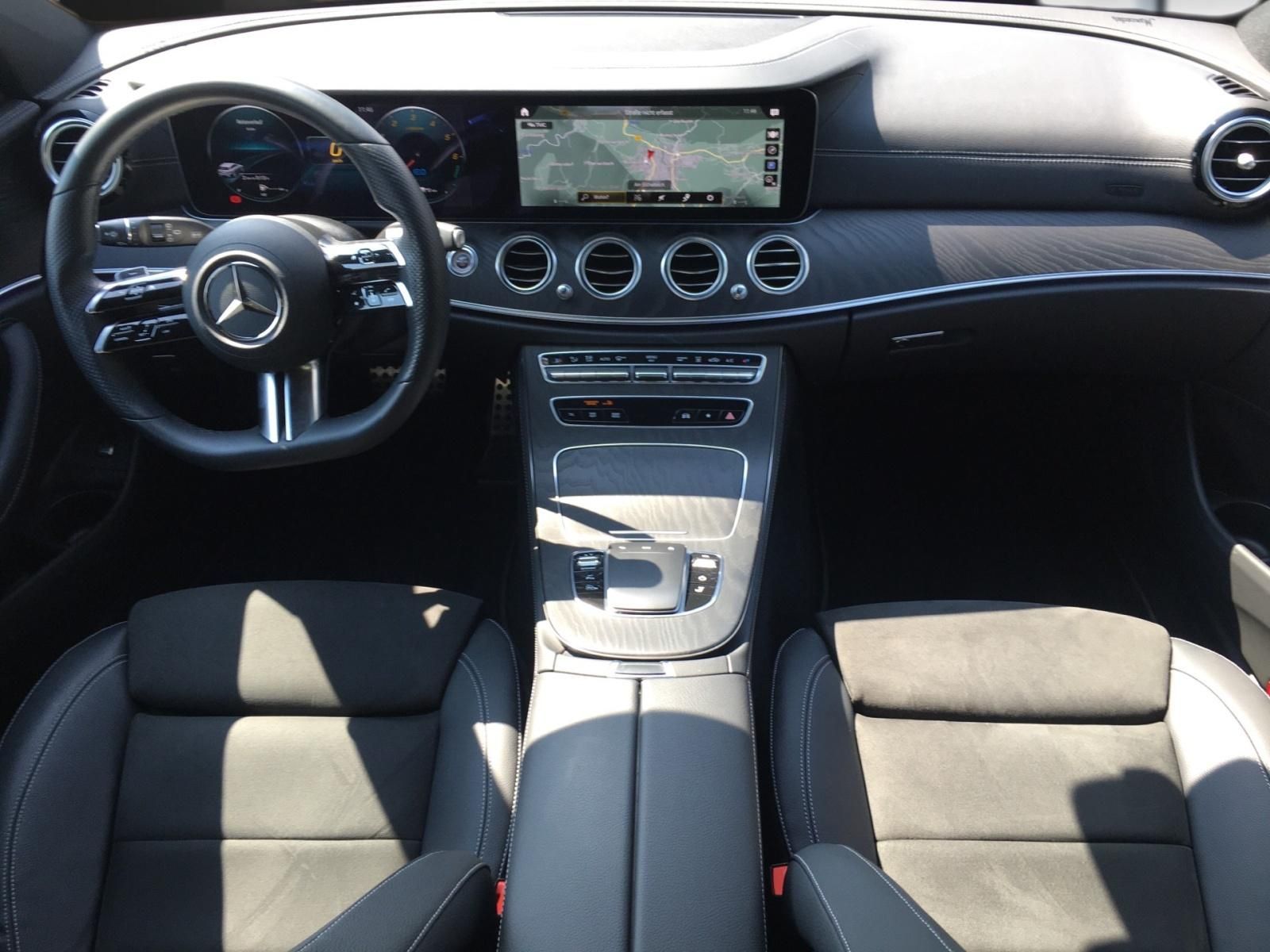 Fahrzeugabbildung Mercedes-Benz E 300 de T AMG*NIGHT*WIDESCREEN*LED*SPUR*360°