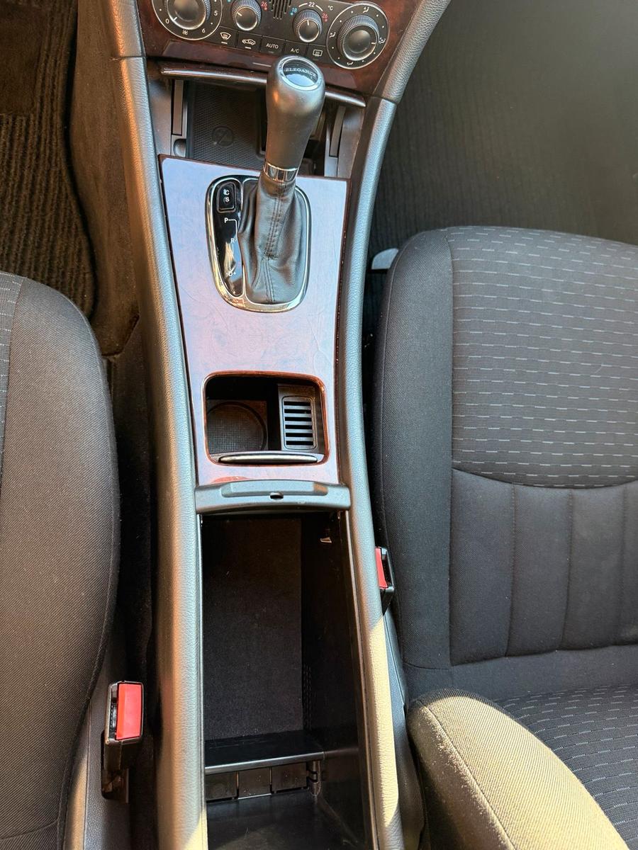 Mercedes-Benz C180 2006 — photo 9