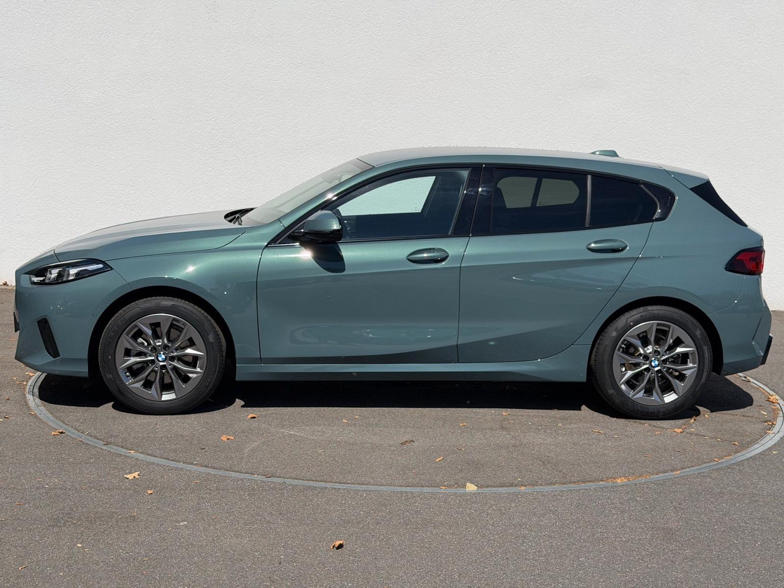 BMW 120 HK SOUND+AHK+LR HZ+ACC+KAMERA+LM17