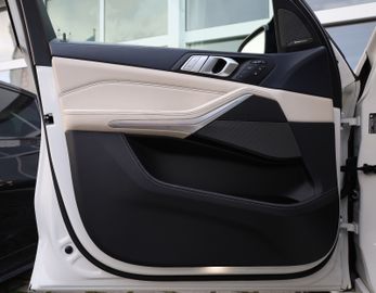 BMW X7 M50 - 10