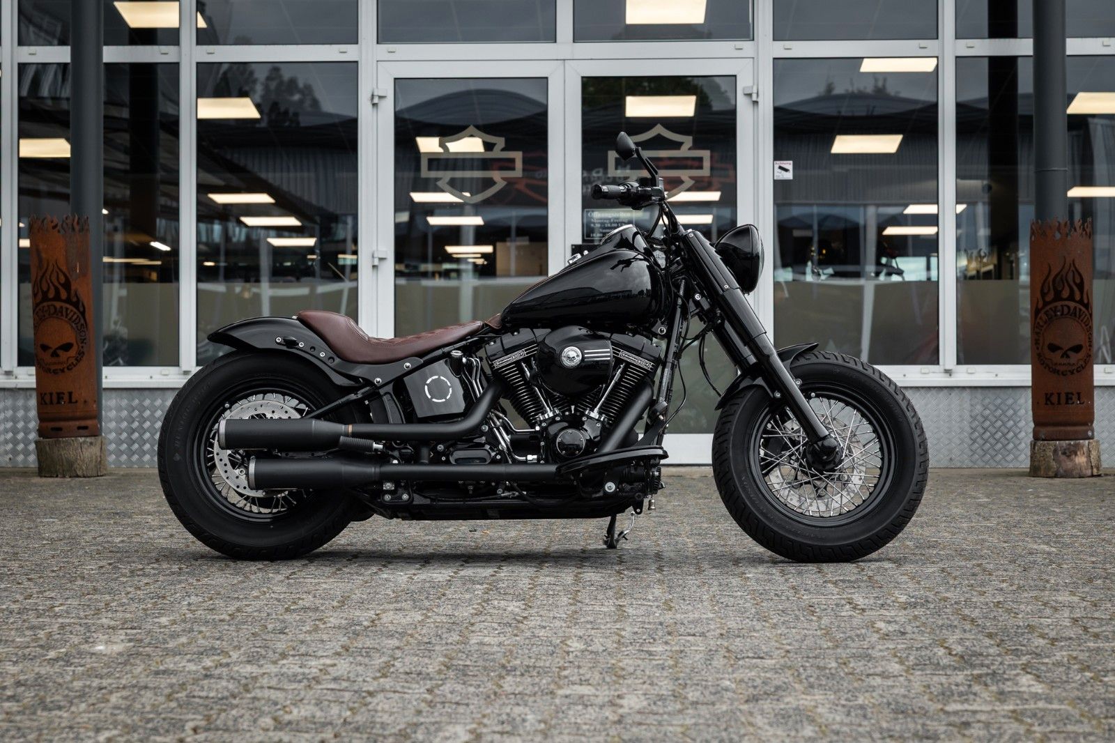 Fahrzeugabbildung Harley-Davidson FLSS SOFTAIL SLIM S 110 cui - Kesstech-Heckumbau