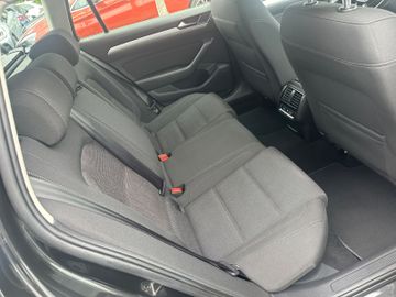 Volkswagen Passat Variant - 10