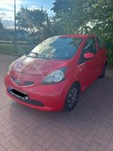 Toyota Aygo (X) 1,0 - - Toyota aus 2005: Aygo