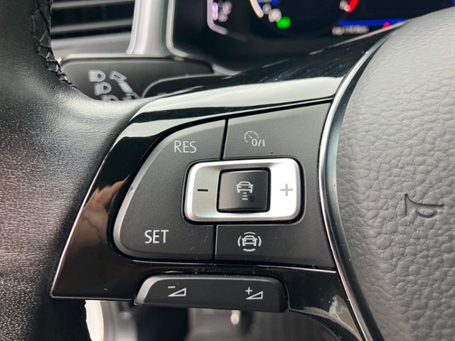 T-Roc 1.5 TSI Active OPF KLIMA LED NAVI ALU