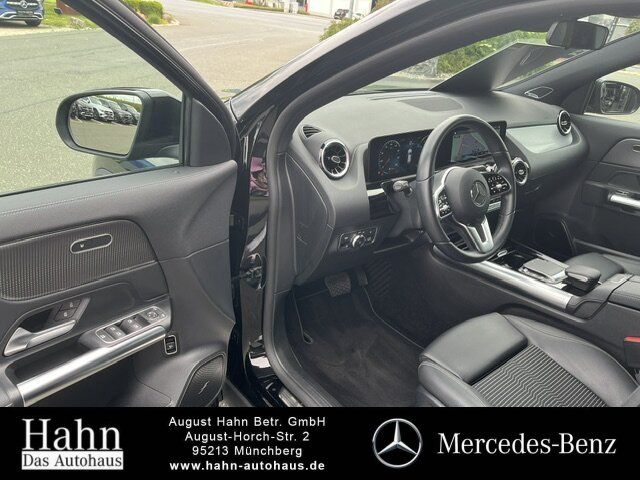 Fahrzeugabbildung Mercedes-Benz GLA 200 PROGR./NIGHT/LED/AHK/KAMERA/EL.HECKKL./.