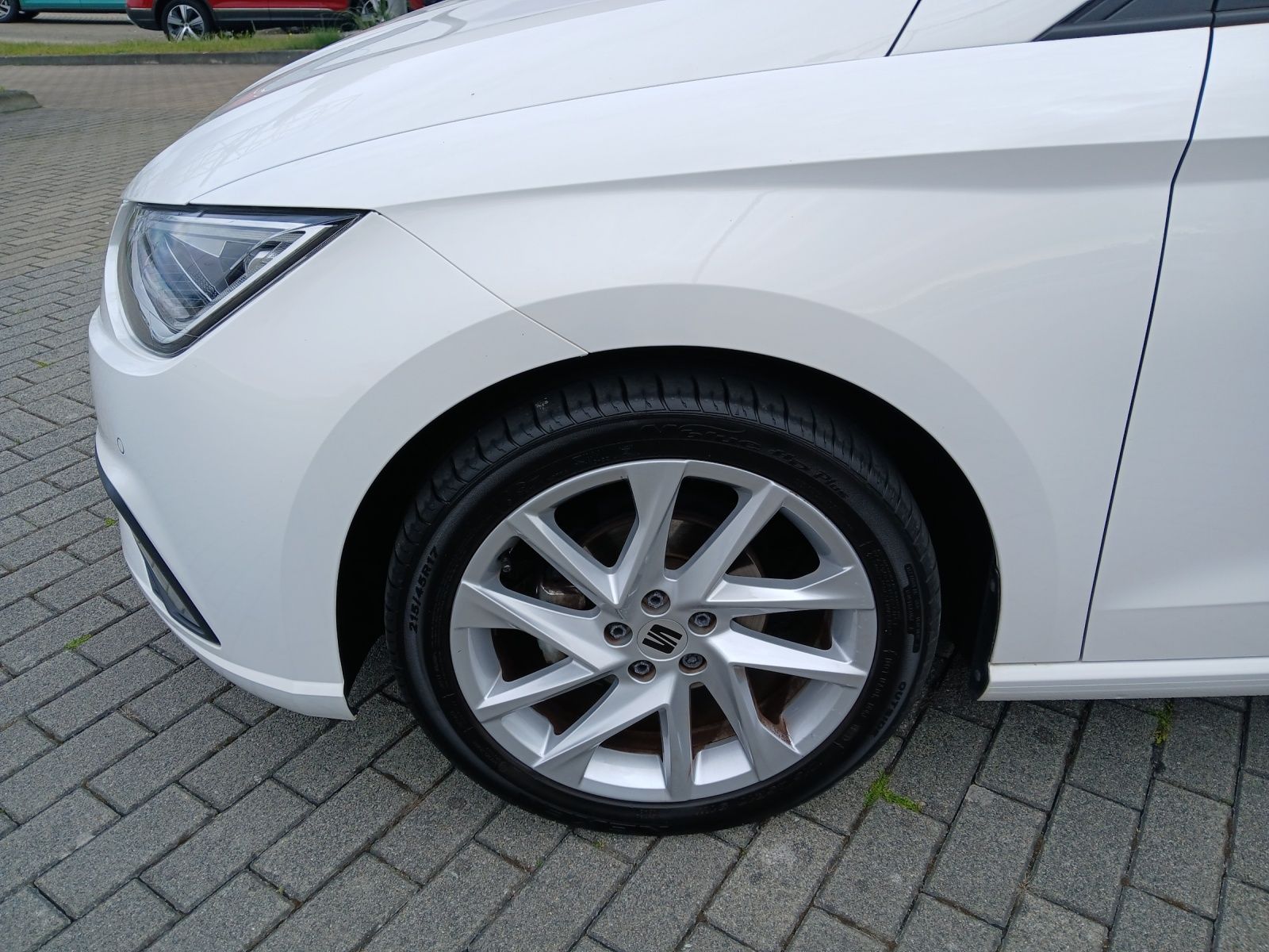 Fahrzeugabbildung SEAT Ibiza TSI FR -Line LED Navi AID GRA RFK SH LM