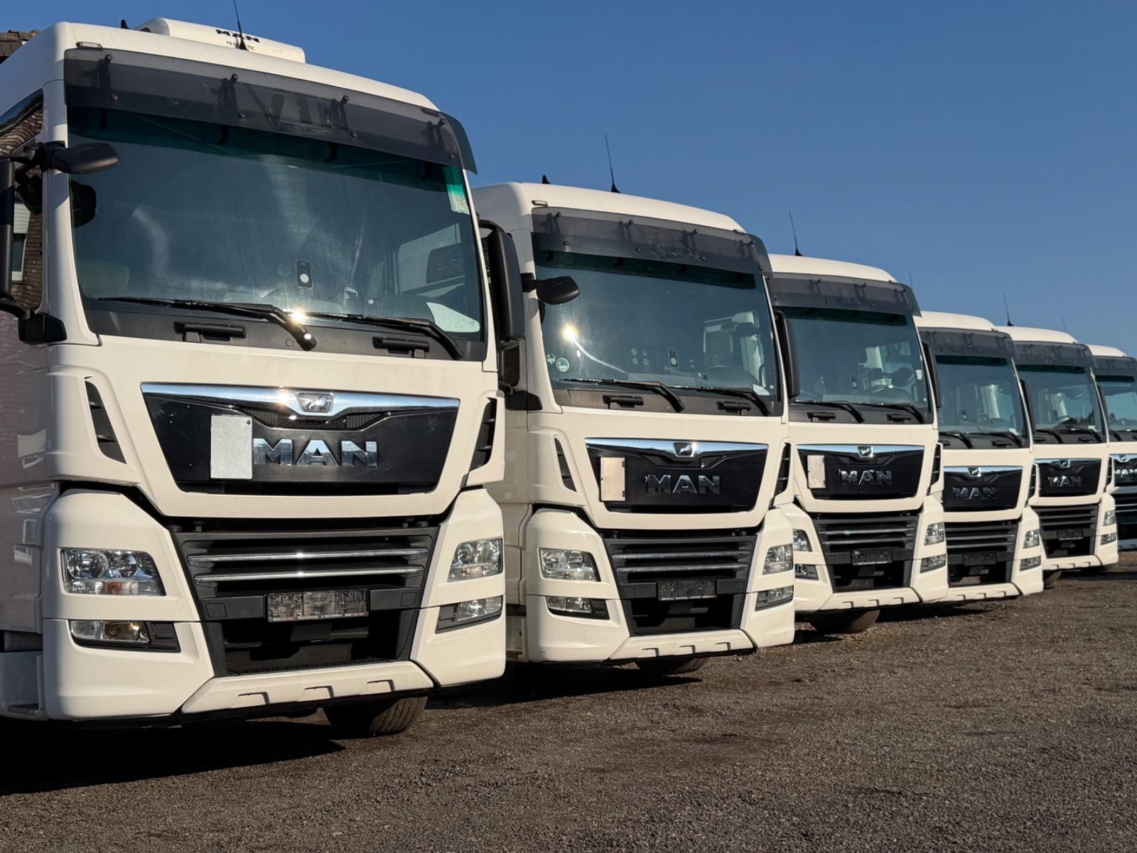 MAN TGX 18.510 XXL LowLine 2x Bett 2x Tank Retarder