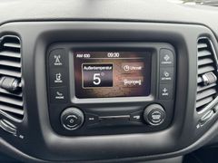 Fahrzeugabbildung Jeep Compass 2.0 MultiJet 103kW Longitude 4x4