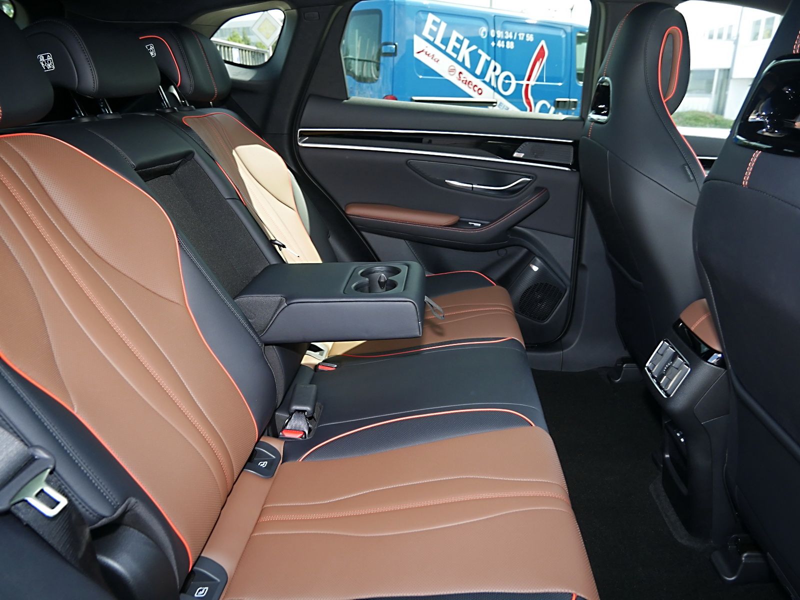 BYD SEAL U