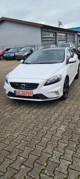 Volvo V40 D3 R Design  - Volvo V40 mit Schiebedach