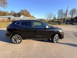 Nissan Qashqai 1.3 DIG-T DCT 160PS N-CONNECTA N-CON... - Nissan Qashqai mit Benzin-Antrieb: Limousine, Automatik