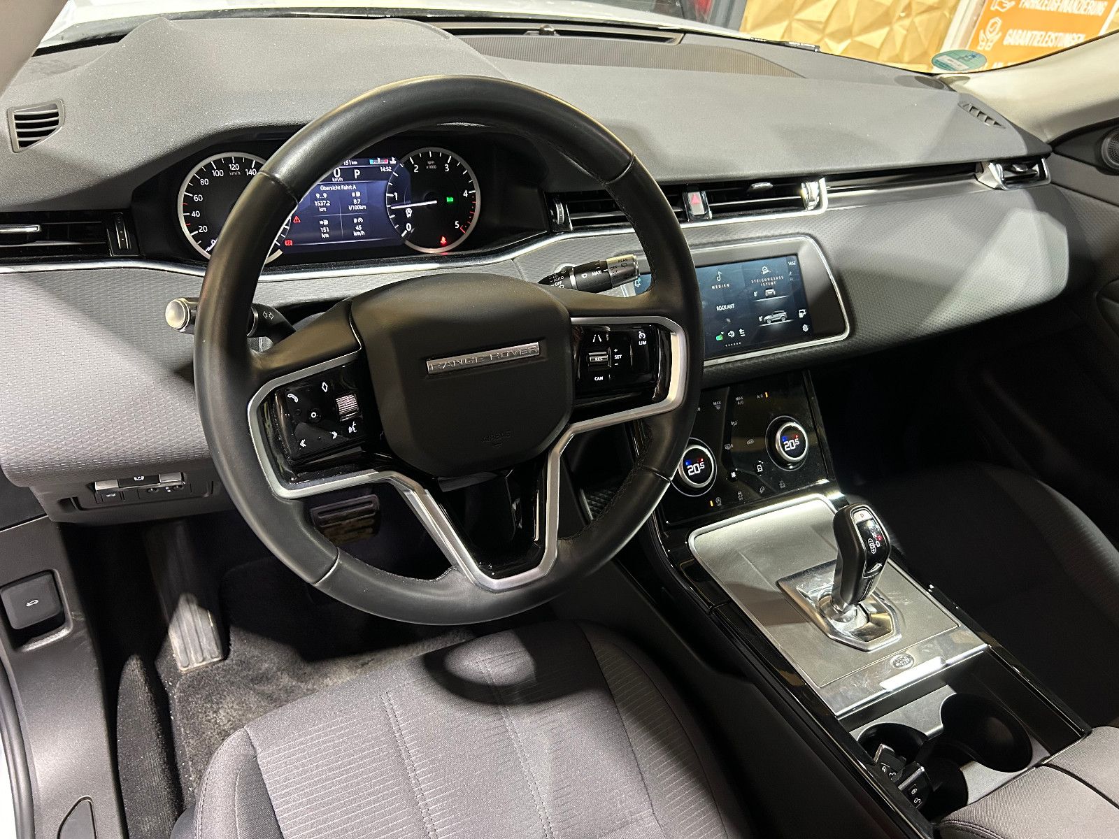 Fahrzeugabbildung Land Rover Range Rover Evoque Basis/PANO/APPLE/KAMERA/TEMPO