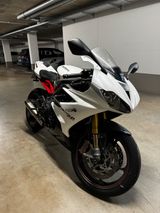 Triumph Daytona 675 R  - TRIUMPH 675 DAYTONA