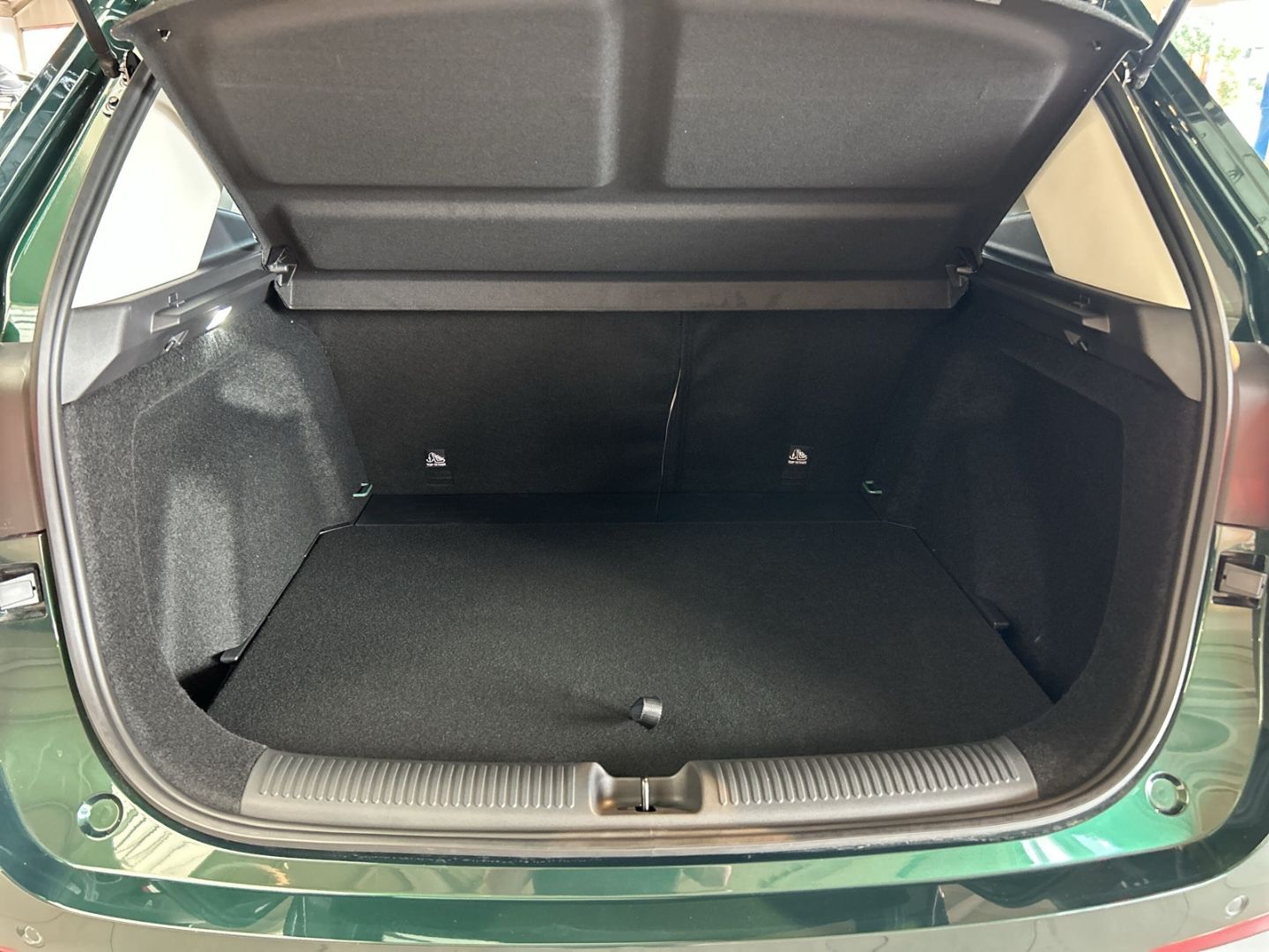 Fahrzeugabbildung MG ZS HEV Comfort MY25 TOP FINANZ* versch. Farben