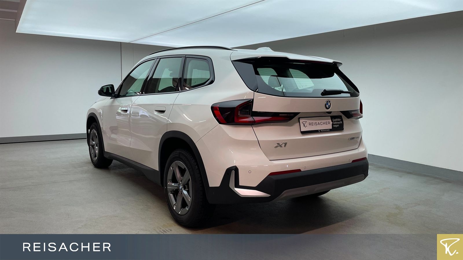 BMW X1 xDrive23d A AHK DAB Keyless Sportsitze foto 2