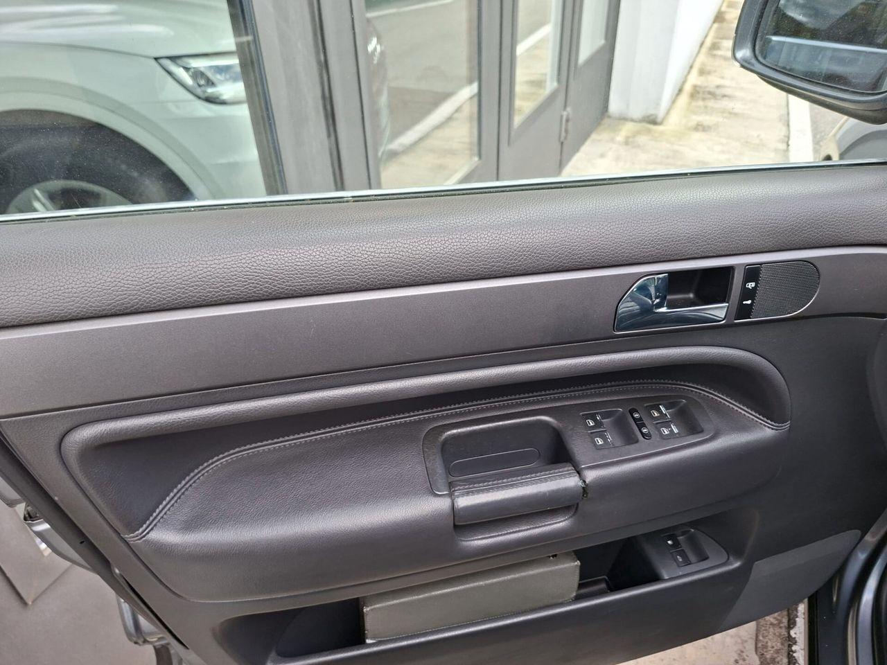 Volkswagen Touareg 2005 — photo 6