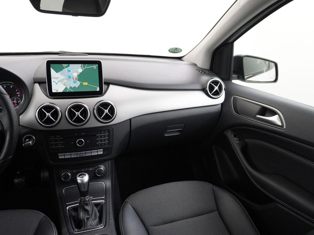 Mercedes-Benz B 180 Ambition Facelift AHK Led navi