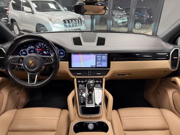 Porsche Cayenne - 10
