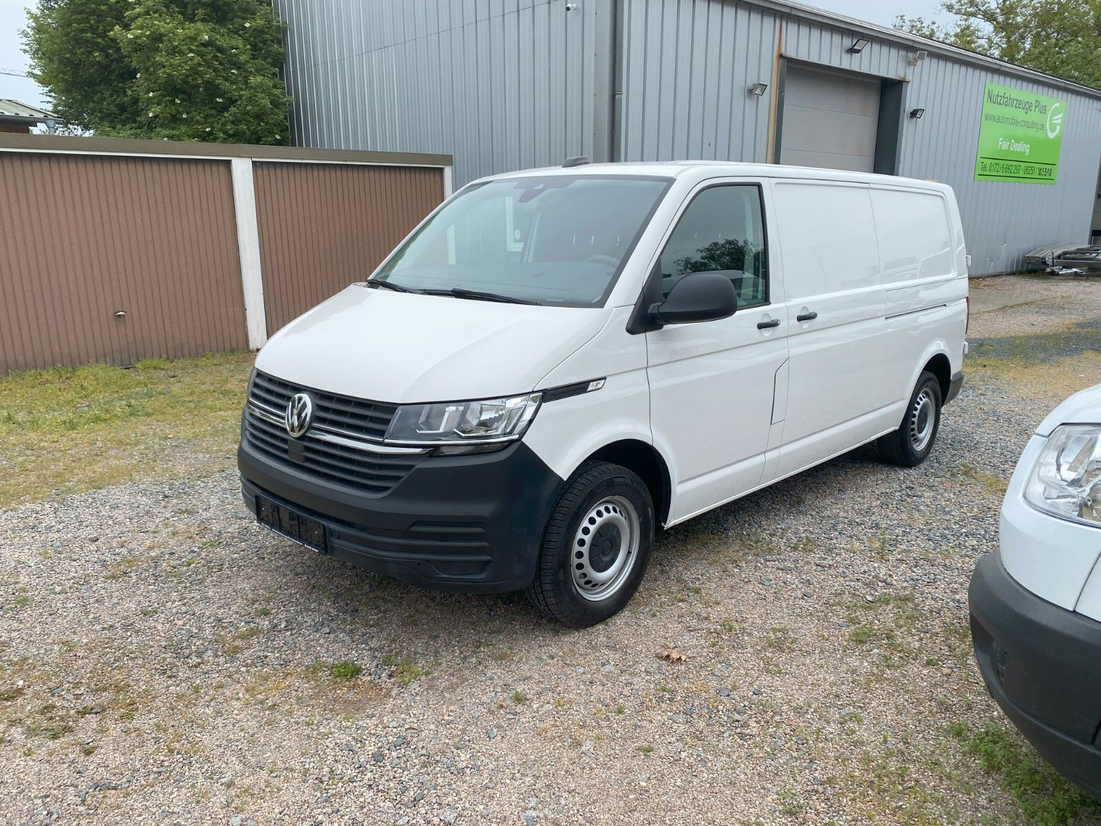 Fahrzeugabbildung Volkswagen T6.1 Transporter Kasten lang ,AHK,SHZ,SHg