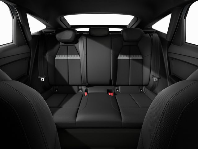 Q4 Sportback 45 e-tron quattro 210 kW ACC, Matri
