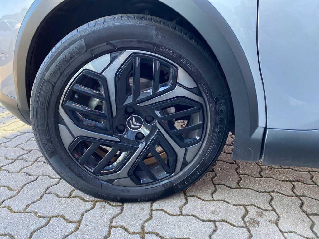 Fahrzeugabbildung Citroën C4 PureTech 130 S&S EAT8 SHINE *Sitzh. vorn*