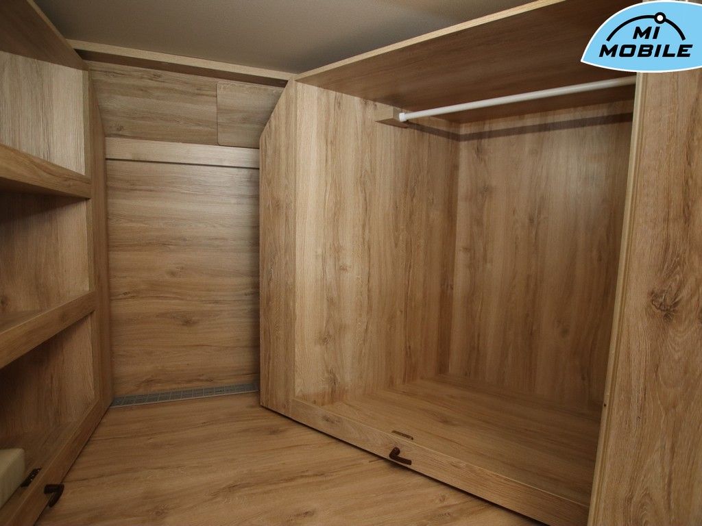 Fahrzeugabbildung Eura Mobil Integra Line 695 LF *Black Friday Deal*