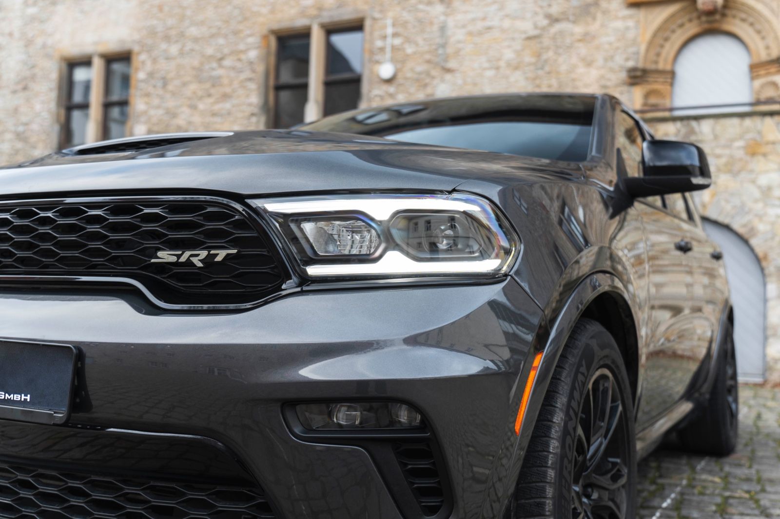 Fahrzeugabbildung Dodge Durango 5,7L LPG AWD CARPLAY LED NAV KAM ALPINE