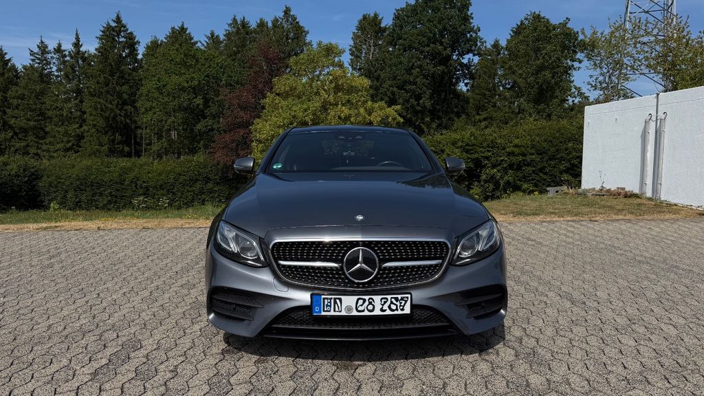 Image of Mercedes-Benz 220