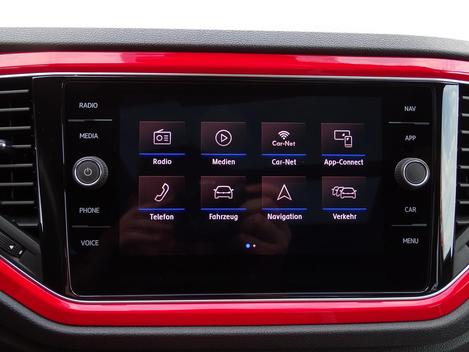 Volkswagen T-Roc 1.5 TSI Sport LED Navi ACC Panorama PDC