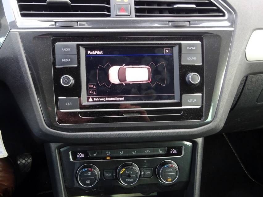 Fahrzeugabbildung Volkswagen Tiguan 1,4 TSI  Trendline