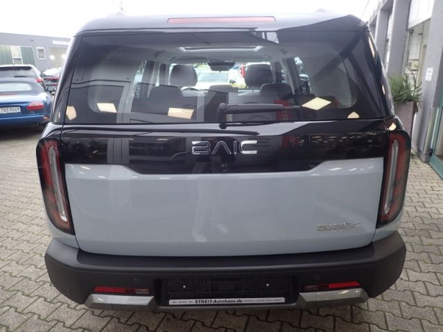 Fahrzeugabbildung BAIC BJ30 4WD HEV El. Panodach Leder digitales Cockpi