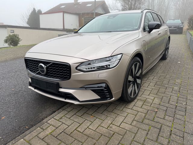 Volvo V90 T6 Kombi Plus Dark Recharge AWD NEU LAGERFZG