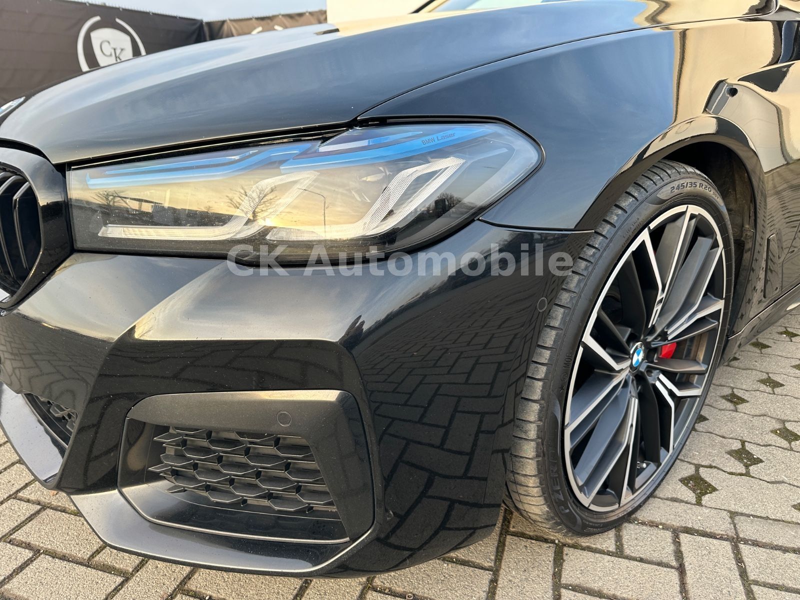 Fahrzeugabbildung BMW 530d xDrive M-Sport Facelift/Laser/Head-Up/AHK